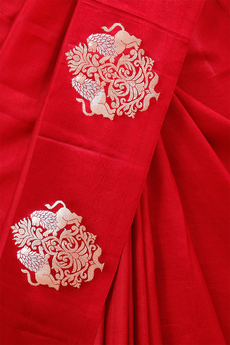 Shikargah Motif Handloom Banarasi Silk Saree