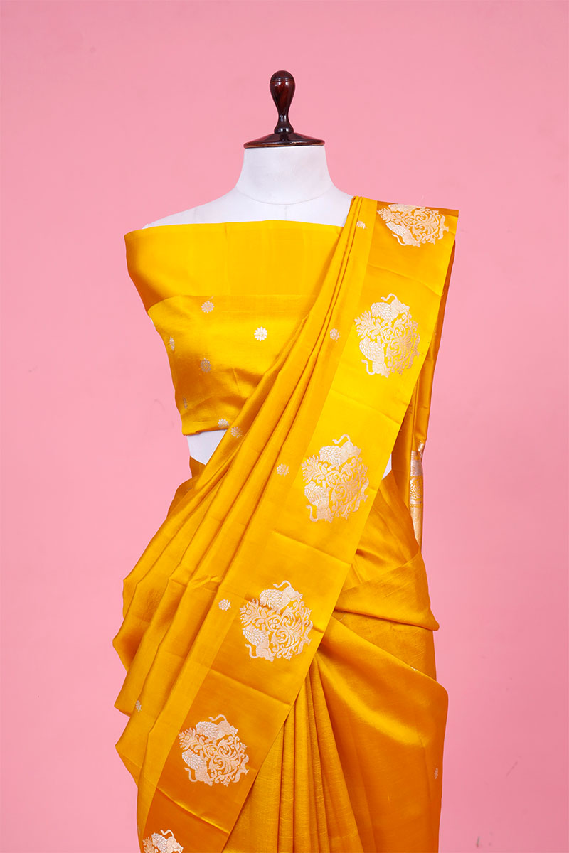 Shikargah Motif Handloom Banarasi Silk Saree