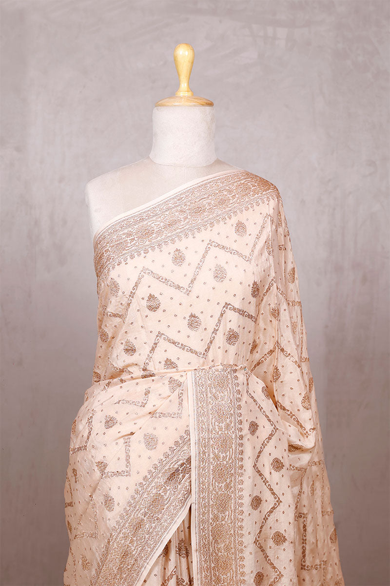 Off White Banarasi Crepe Saree with Zig-Zag Floral Work